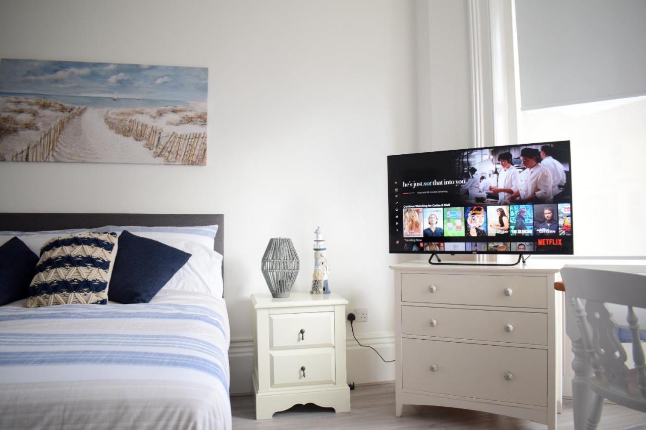 The Bay Beach Apartments Борнмут Екстер'єр фото