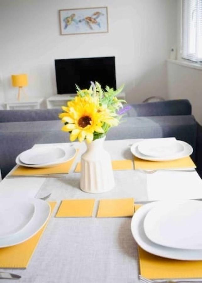 The Bay Beach Apartments Борнмут Номер фото